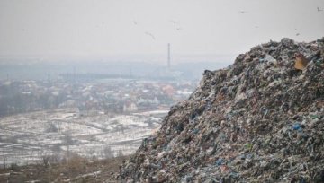 Садовий звинуватив Україну в "сміттєвій блокаді" Львова