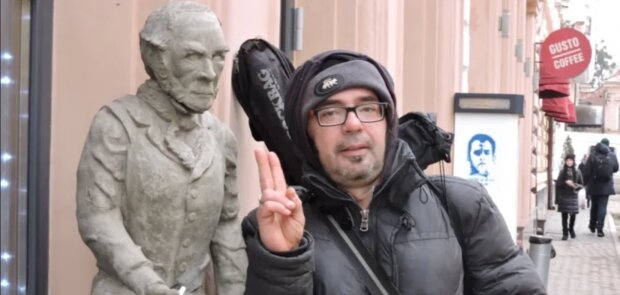 В Черновцах обнаружили тело легендарного рокера: "Шел по улице и..."