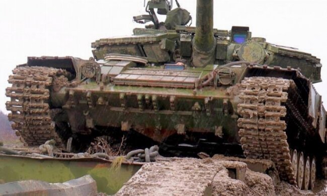 Майбутні офіцери-танкісти приборкували грізну техніку на полігоні (фото)