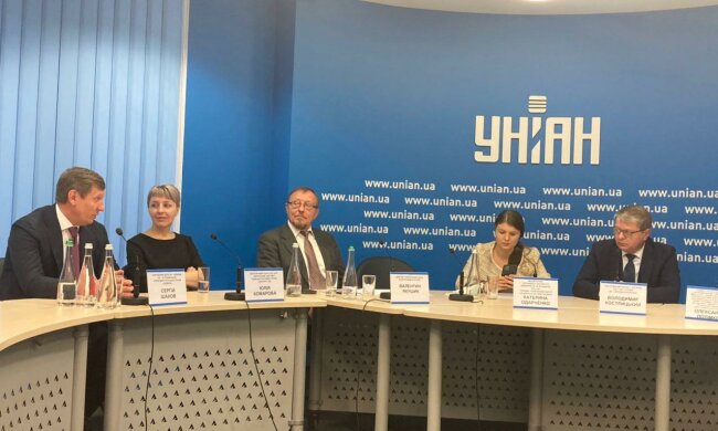 в пресс-центре “Униан” состоялось обсуждение роли государственных предприятий в экономике Украины
