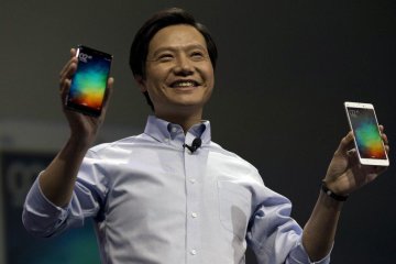 Xiaomi встановила світовий рекорд, цього разу ялинкою зі смартфонів