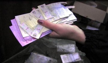 Іноземець друкував фальшиві гривні у гаражі (фото)
