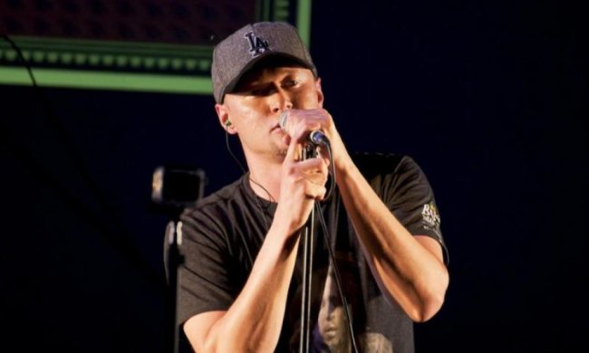 Це увійде в історію! Лідер Бумбоксу вперше заселфився з дружиною