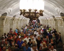 Невідомий відкрив хаотичний вогонь у московському метро