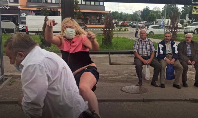 Пасажирка вчинила бійку, фото "Вголос"