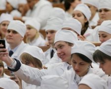 Готовьтесь, завтра вас будут лечить они: разница между медициной в Европе и Украине