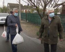 Помощь от Виктора Медведчука и Оксаны Марченко, фото: пресс-служба ОПЗЖ