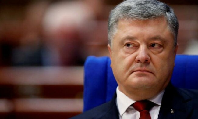 Країна втомилася від вас: Пост УКРОПу про імпічмент Порошенка став хітом соцмереж
