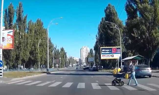 Пішохідний перехід, скріншот із відео