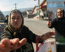 ПОЛНАЯ ЖЕСТЬ! Цыгане 13 лет держали в рабстве украинку с сыном: видео