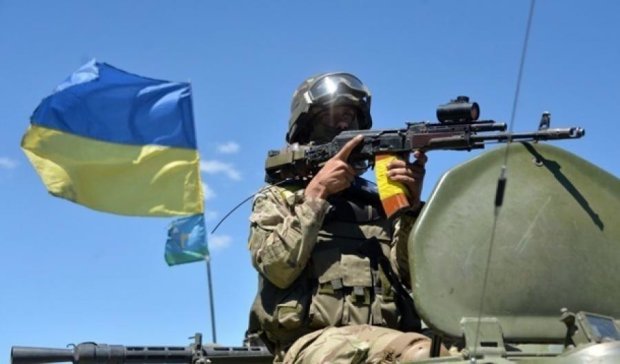 В бою под Донецком погиб один военный, двое ранены