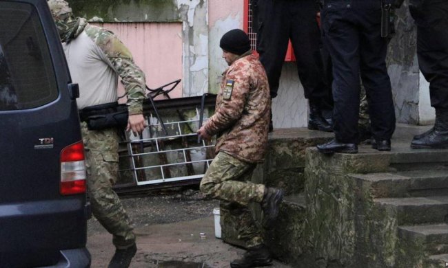 Избиение активиста Асанова в Крыму: потерпевший раскрыл детали нападения, месть за помощь украинским морякам