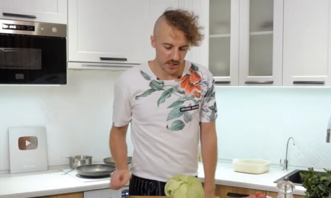 Евгений Клопотенко, кадр из видео