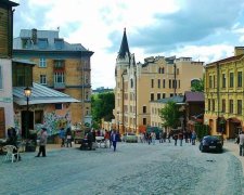 Зразок і мрія: в мережі посміялися над старим будинком Інституту реформ