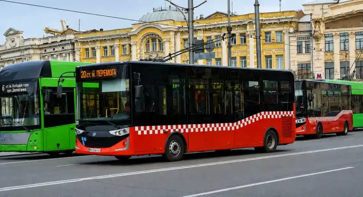 Автобуси та тролейбуси в Харкові