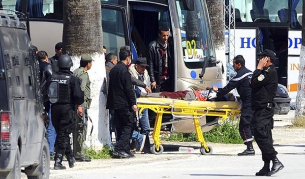 Після теракту в Тунісі на тиждень закривають мечеті