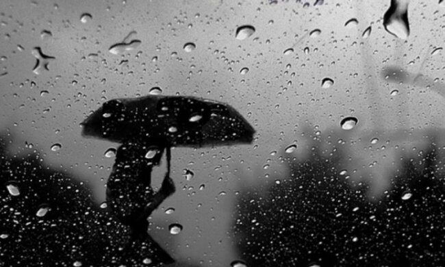 В Украину возвращаются грозы и похолодание