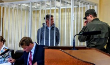 Суд оставил под стражей руководившего расстрелами на Майдане Щеголева