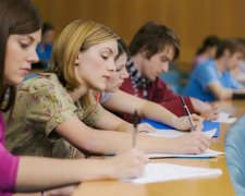Студенти зобов'язані: влада знайшла крайніх у боротьбі з корупцією