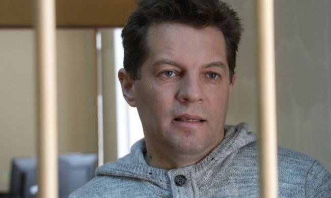 Тюремщики отняли у Сущенко рисунки сына