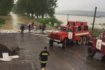 Большая вода отрезала Закарпатье от цивилизации: украинцам показали масштабы трагедии с высоты