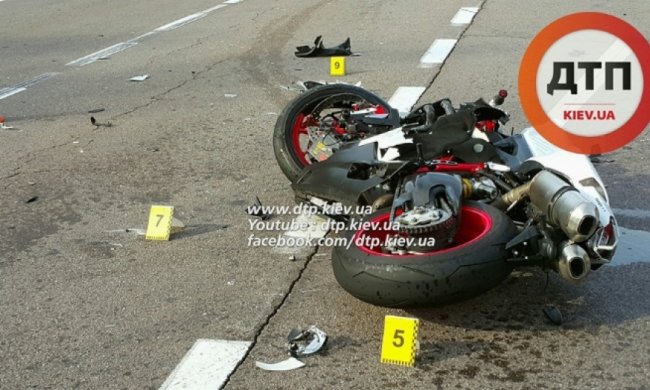 На Киевщине насмерть разбился мотоциклист на Ducati (фото) 