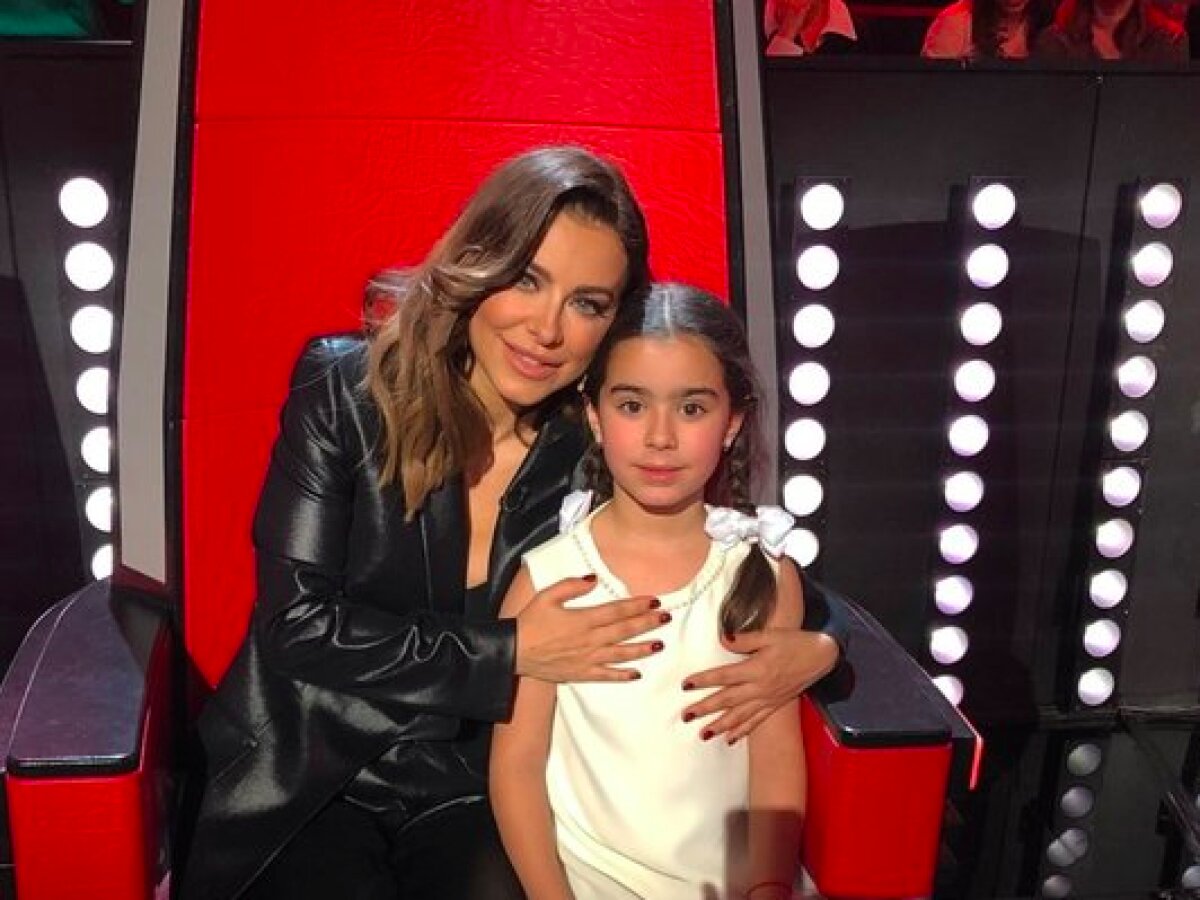 Қос дилдосы бар жетілген лесбиянкалар