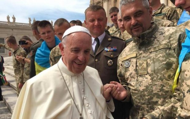 Папа Франциск зустрівся з героями АТО у Ватикані