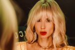 Оголена Лобода показала, як розслабляється між концертами: прикрилася лише простирадлом