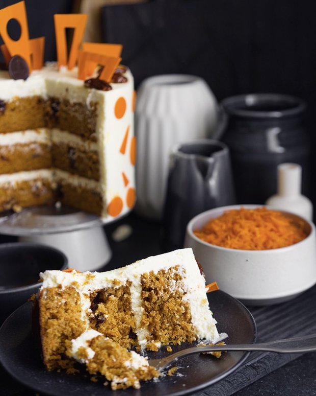 морквяний торт з родзинками і корицею: рецепт, який нікого не залишить байдужим