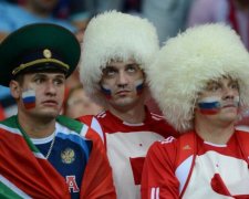 Российские вопящие бомжи впервые увидели красивую женщину, и вот что из этого получилось: видео