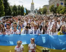 Кабмін переніс робочі дні в 2018: повний список