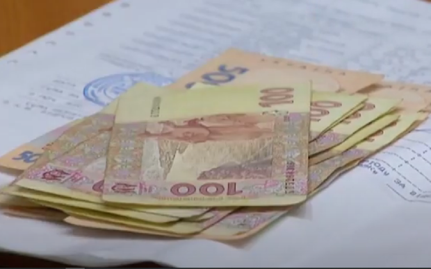 Фінансова допомога пенсіонерам та деяким сім'ям: як отримати майже 11 000 гривень