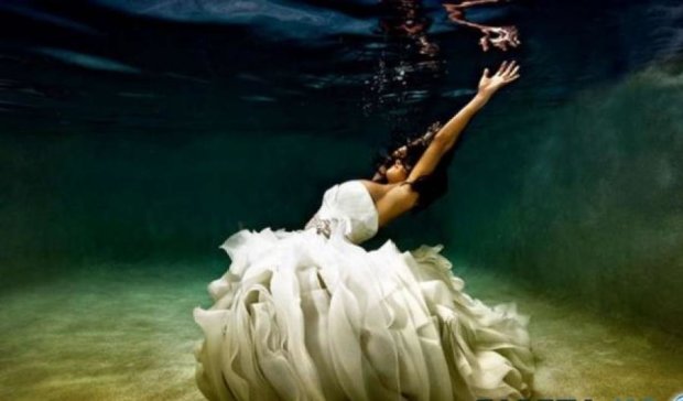 Невеста утонула на собственной свадьбе