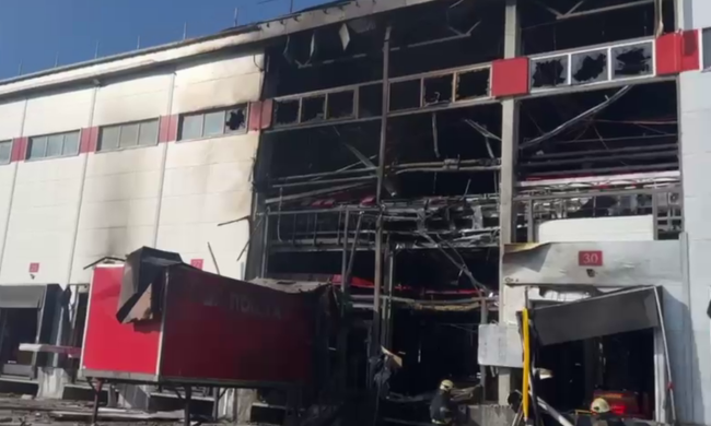 Термінал Нової пошти в Одесі, кадр з відео ДСНС