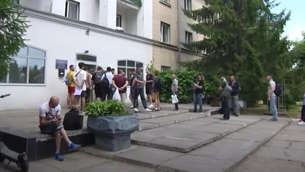 Як українські підлітки можуть виїхати за кордон на навчання: у Європі вже чекають на абітурієнтів