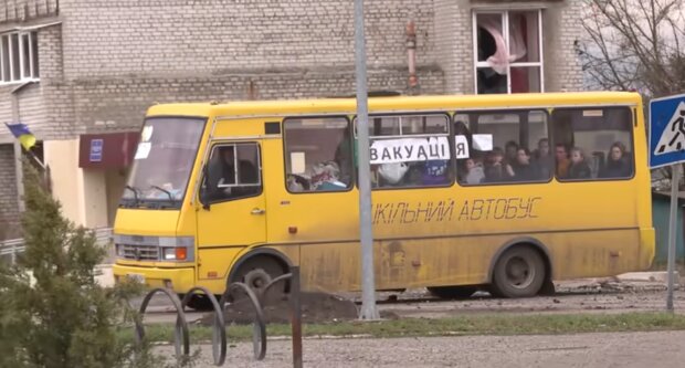 Эвакуация в Попасной, война в Украине, фото: Знай.ua