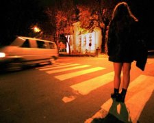 Путана вкрала у гордості путінського казачества гроші і паспорт... громадянина США