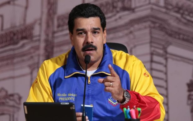 Президент Венесуели побачив у політиці Twitter фашизм