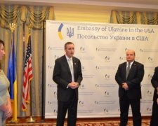Скандальні вибори в США: Білий дім раптово звинуватив Україну