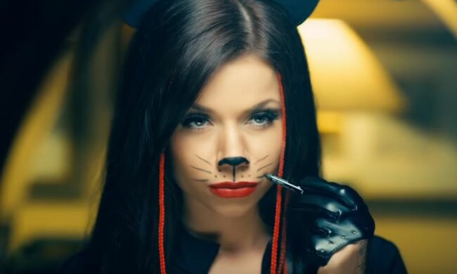 Б'янка, скріншот: YouTube