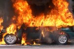 На трасі під Києвом потужний вибух розірвав авто: моторошне відео