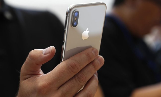 Фанатам Apple показали фішки нового iPhone XS