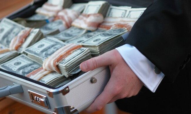 Миколаївські чиновники заробили на державі 45 мільйонів гривень