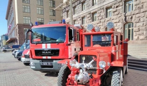 Прошли сквозь огонь: киевляне поздравляют спасателей с профессиональным праздником