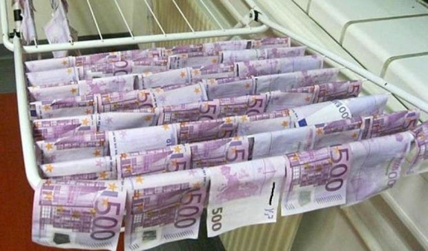 Австриец выловил из Дуная 100 тысяч евро (фото)