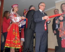 Інформаційний центр Євросоюзу відкрили в Маріуполі (фото)