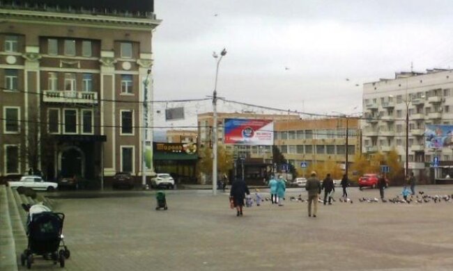 В окупованому Донецьку почали розсилати листівки з вимогами подякувати Путіну: "Звільнення..."