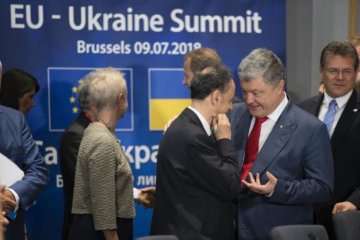 Саммит Украина-ЕС: Порошенко собирается "опечатать" Донбасс