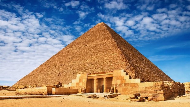 Мумії там телевізор дивилися, чи що: в єгипетських пірамідах виявили електрику, вчені ошелешені